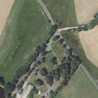 Flyfoto av aire campings-cars étang de farges
