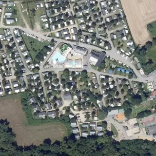 Luftbild von Camping Kervilor