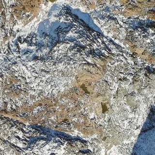 Luftbild von Bivouac 1 petite tente sur rochers