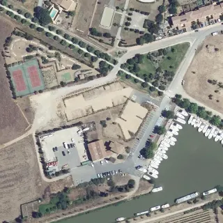 Vue aérienne de Aire de Homps