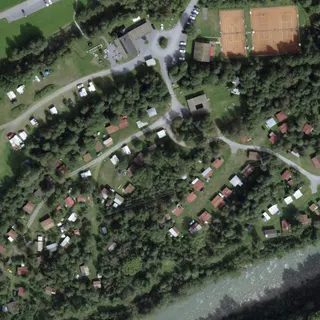 Luftbild von Campingplatz Trun