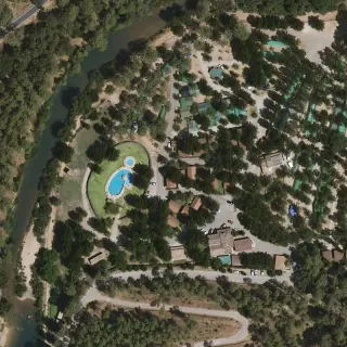 Luftbild von Camping Llanos de Arance